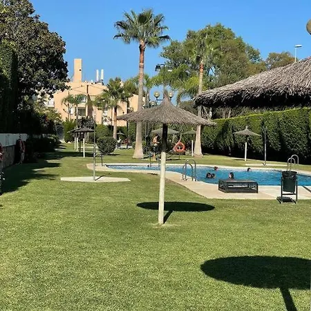 Daire - 2br, 1bth Flat Near Puerto Banus
