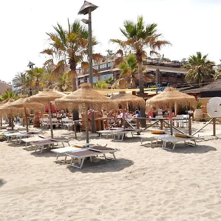 2br, 1bth Flat Near Puerto Banus Apartment *