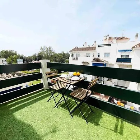 Apartment 2br, 1bth Flat Near Puerto Banus