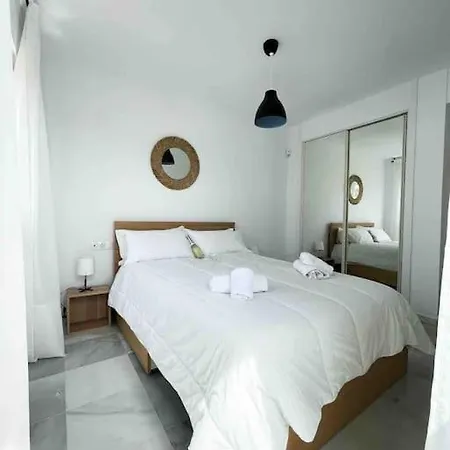2br, 1bth Flat Near Puerto Banus *