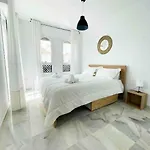 Διαμέρισμα - 2br, 1bth Flat Near Puerto Banus *