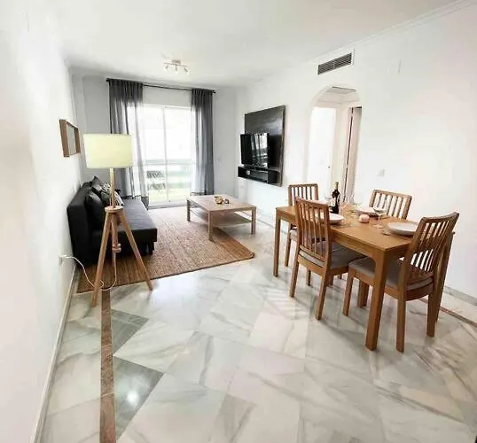 Апартаменты - 2br, 1bth Flat Near Puerto Banus Марбелья