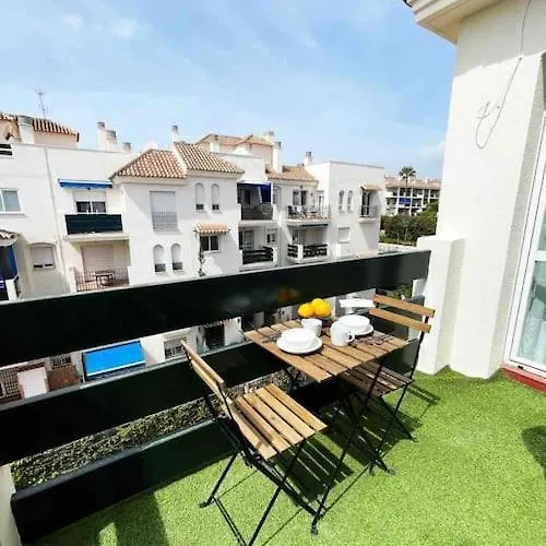 Апартаменты - 2br, 1bth Flat Near Puerto Banus *