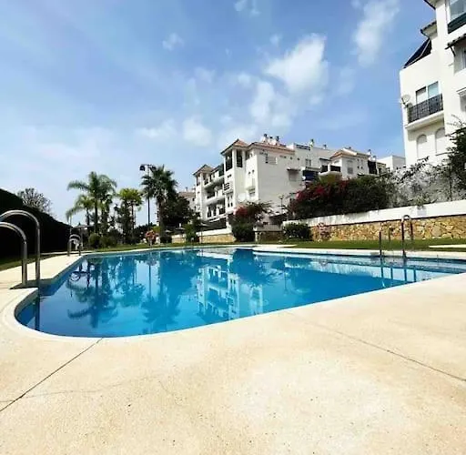 Appartement - 2br, 1bth Flat Near Puerto Banus